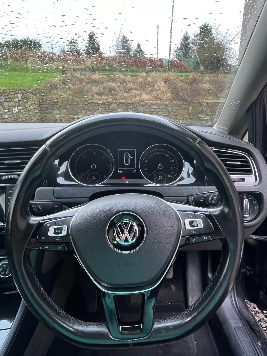 Volkswagen Golf 2013 - Image 2