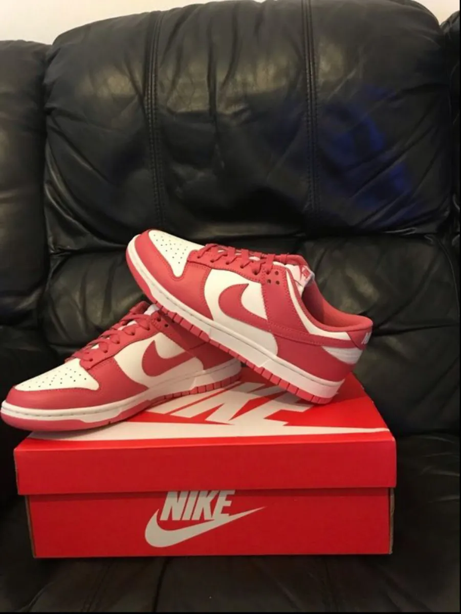 Nike Dunks Pink Size 6 UK Brand New. - Image 1