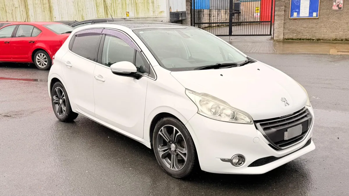 Peugeot 208 1.59L - Image 2