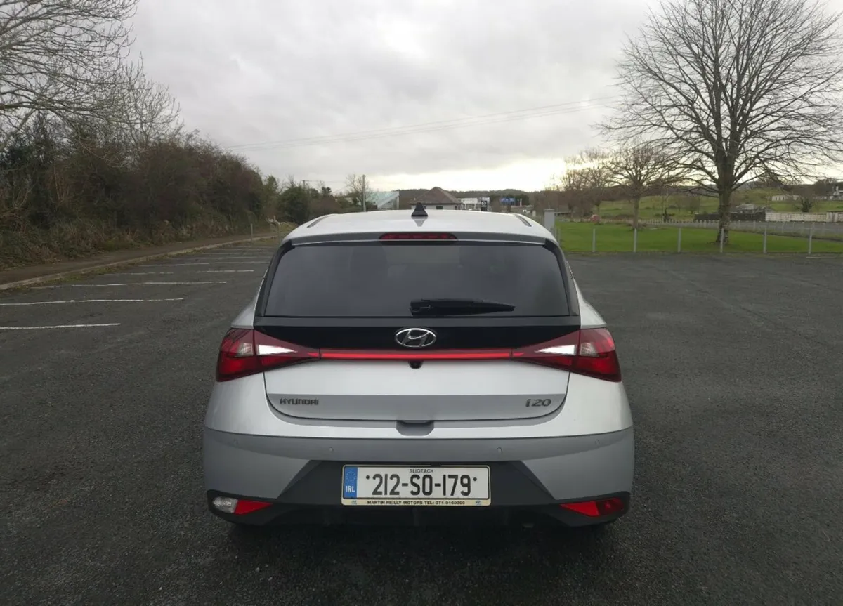 2021 (212)  Hyundai i20 Deluxe Plus - Image 2