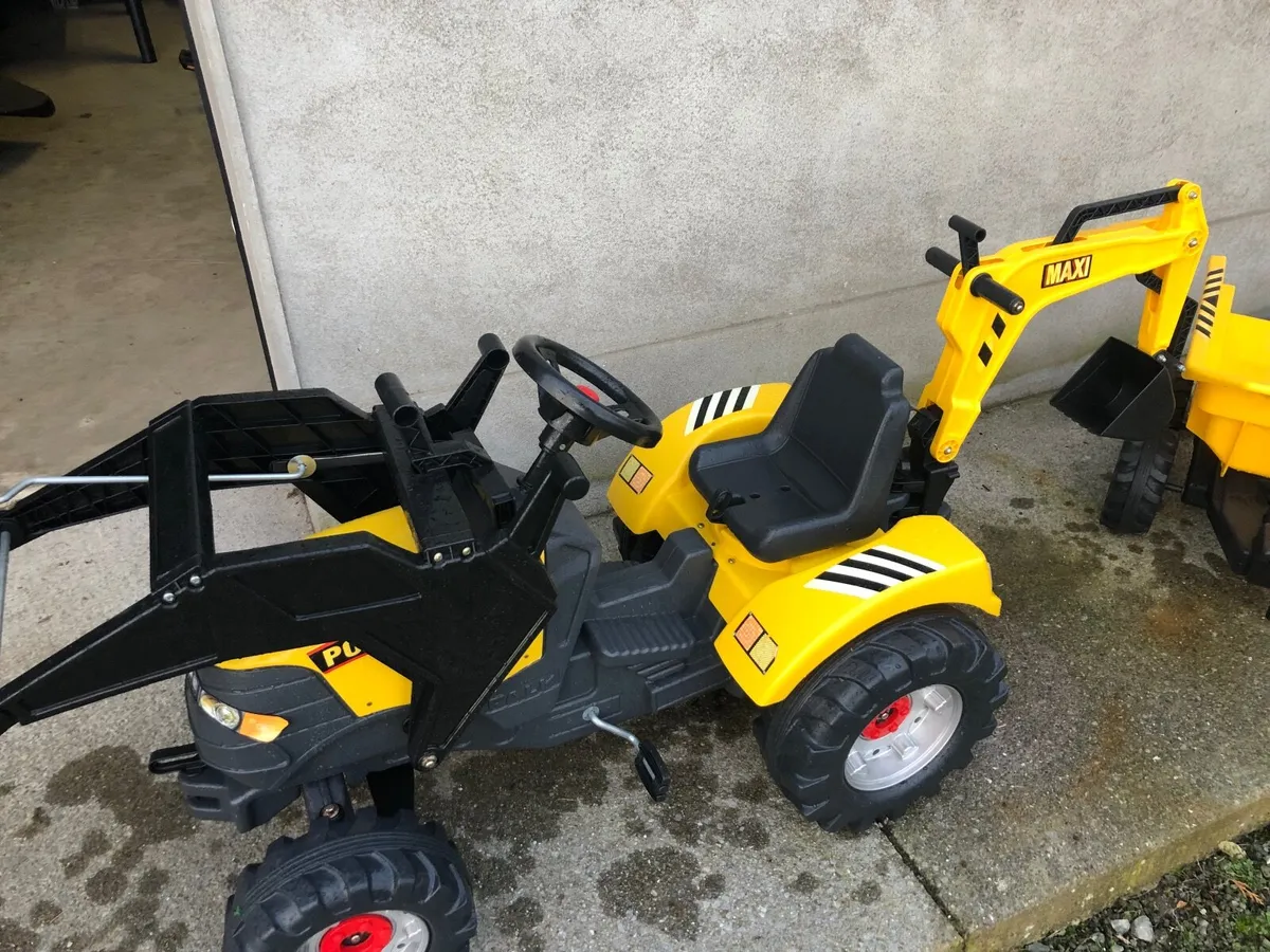 Tractor and Trailer Set - Image 2