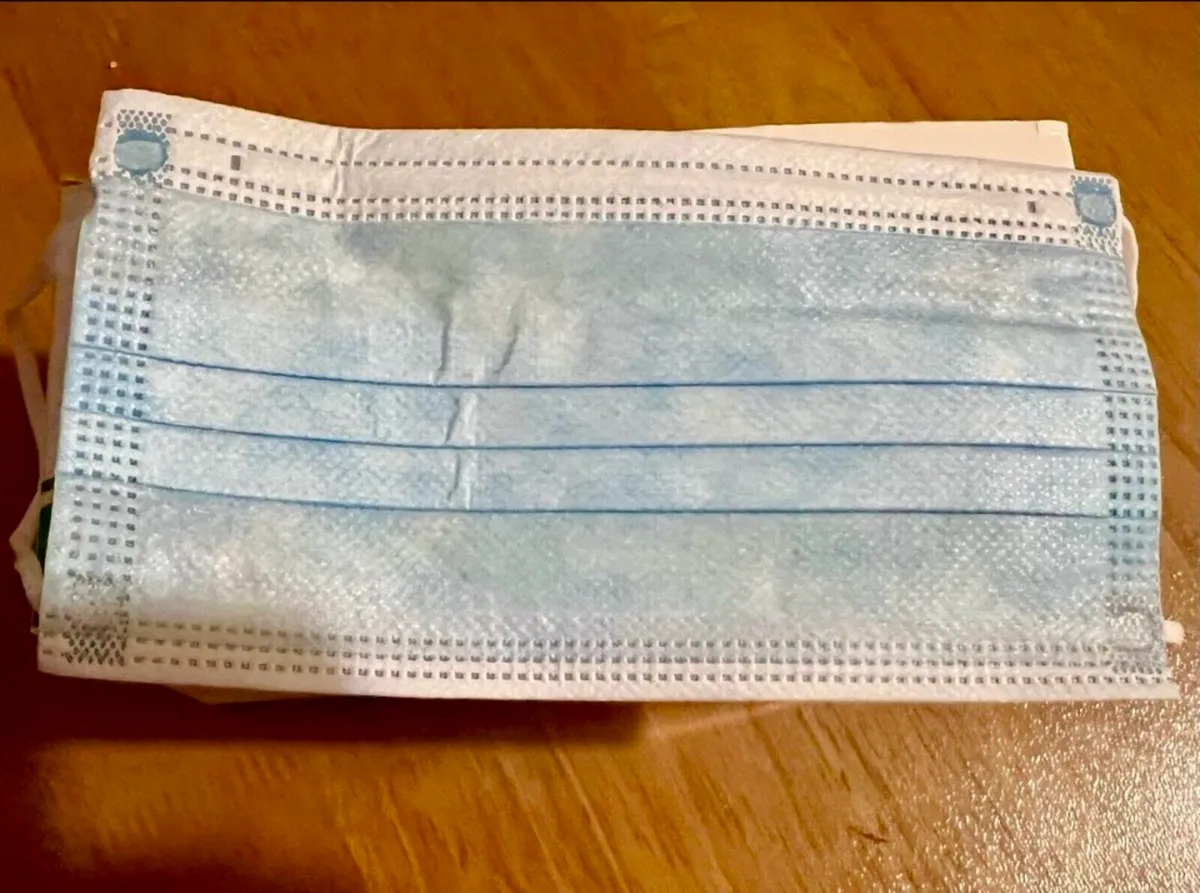 DISPOSABLE FACE MASK - Image 1