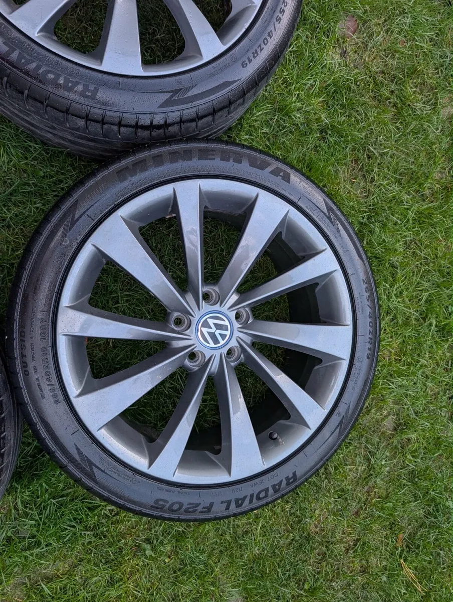 R19  VOLKSWAGEN TRANSPORTER T5 T6 alloy wheels - Image 2