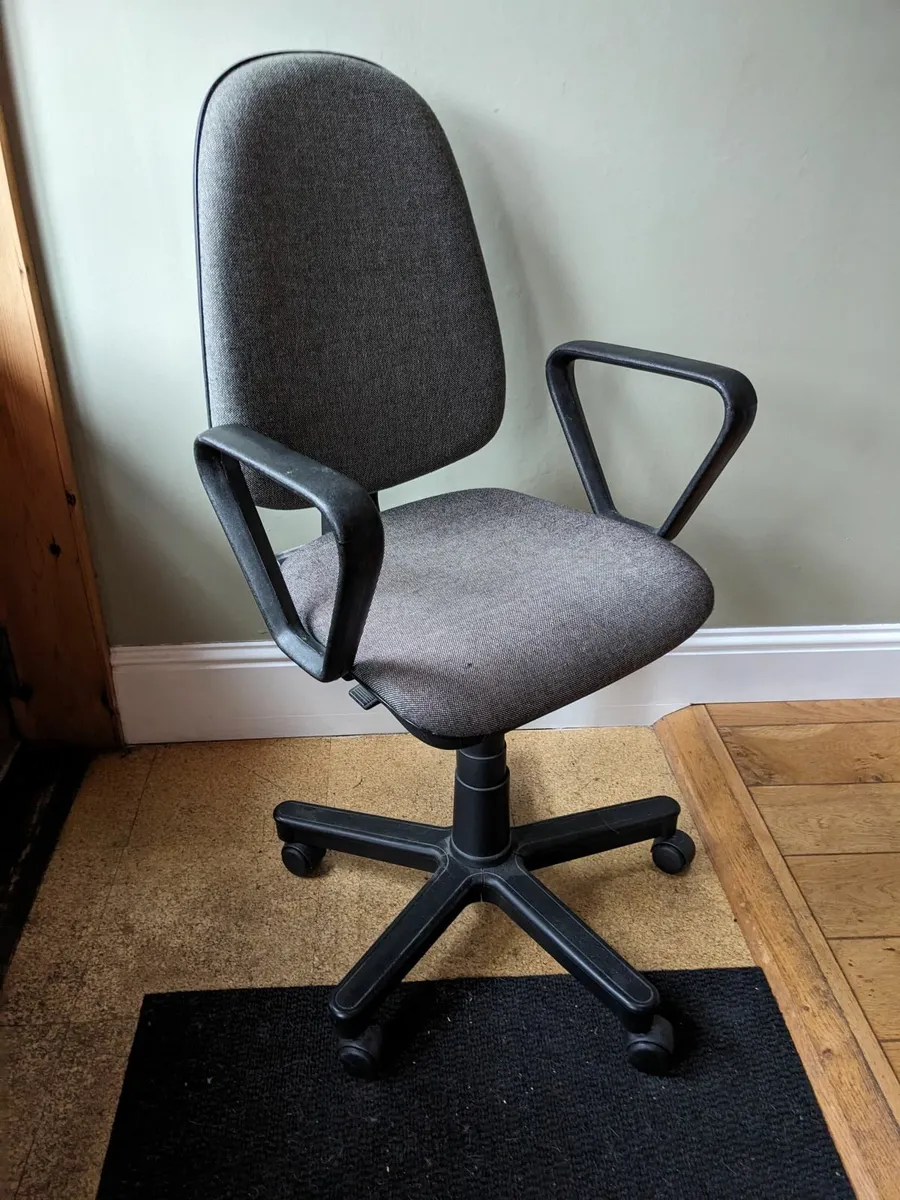 gas lift office chair