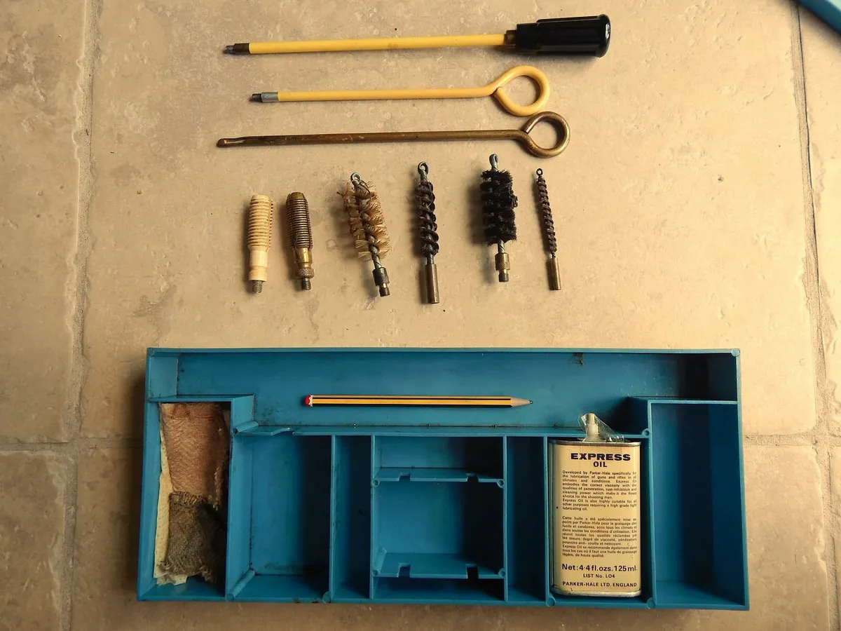 Selection of Weapon Cleaning Pieces & Belt - Image 3