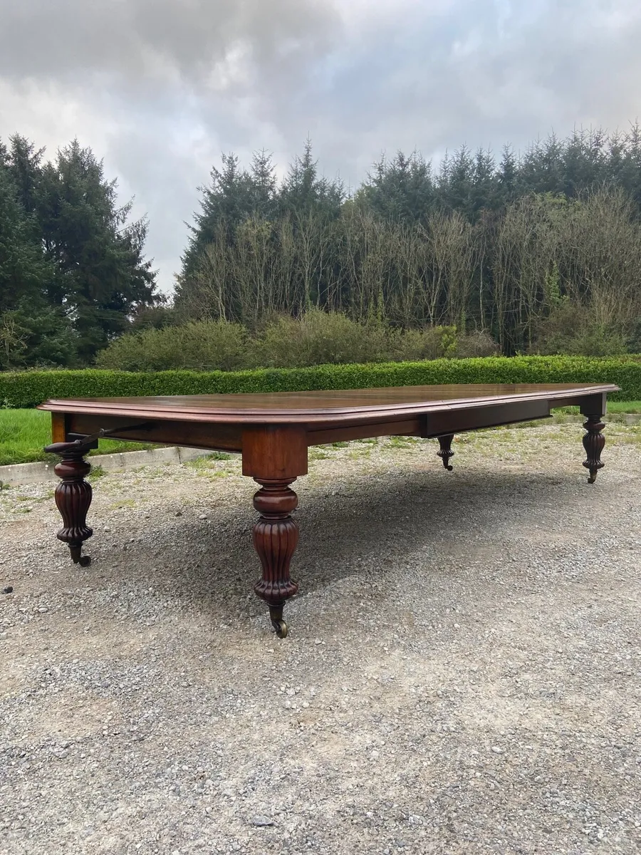 19th century sixteen long dining table - Image 1