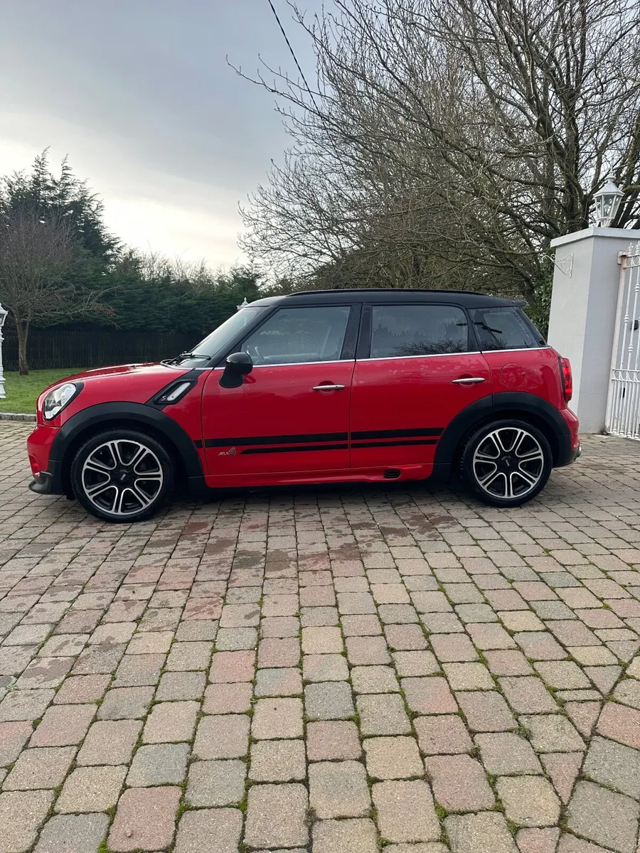 Mini Countryman John Cooper Works Top Spec - Image 3