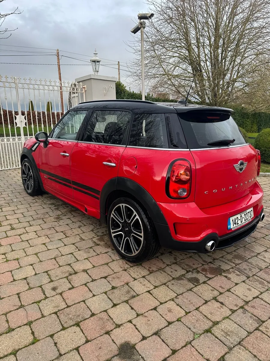 Mini Countryman John Cooper Works Top Spec - Image 4
