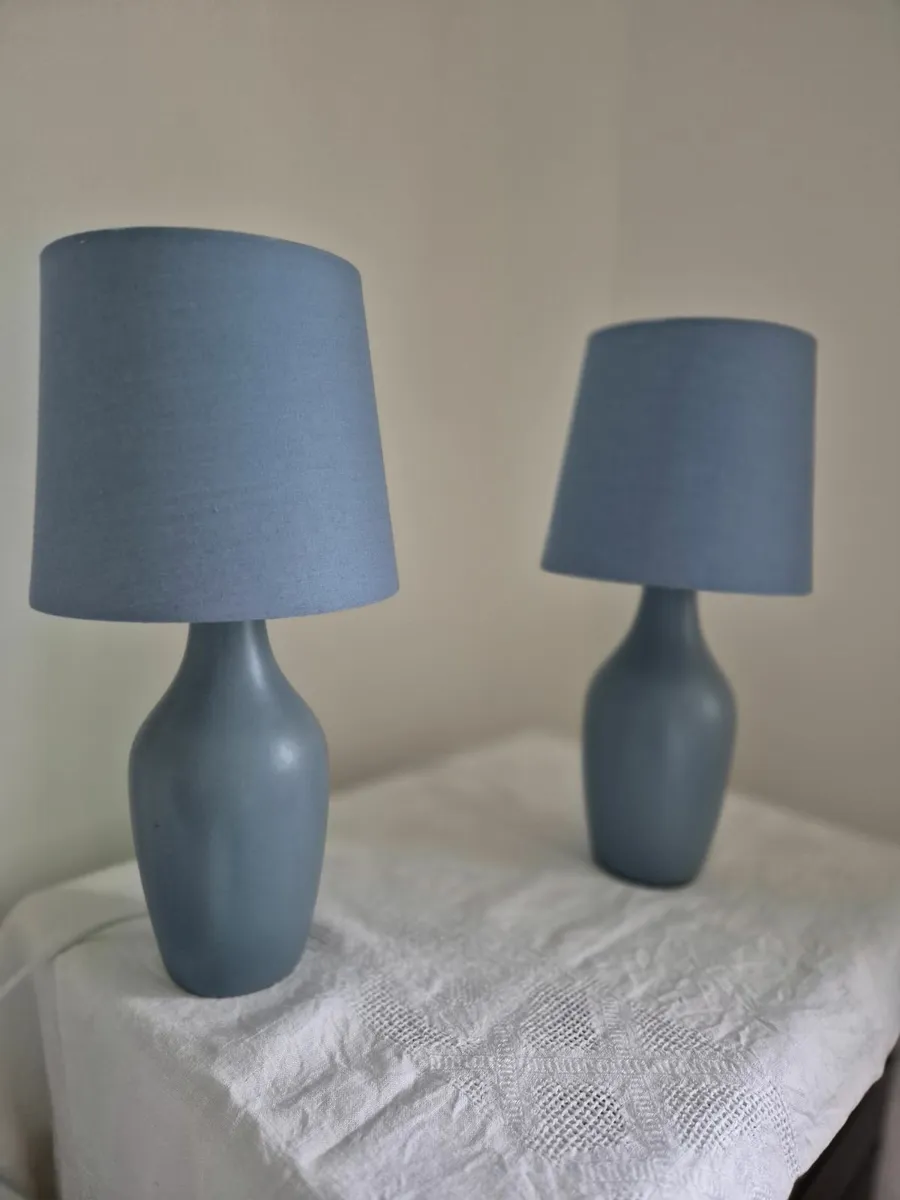 2 x Lamps - Image 1