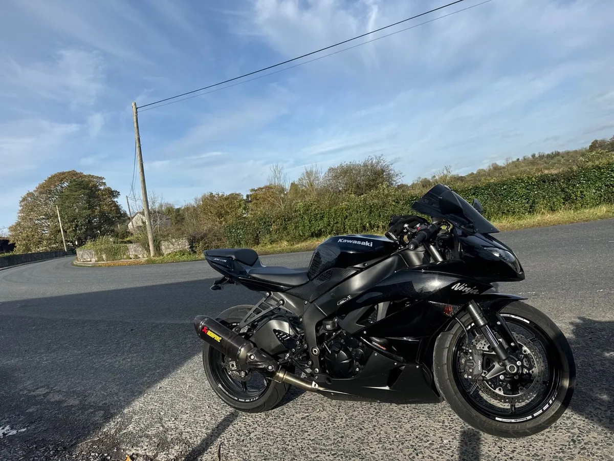 Kawasaki Zx6r ninja 2010 performance edition - Image 2
