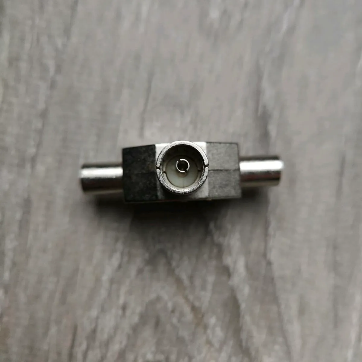 2 way TV signal splitter - Image 2