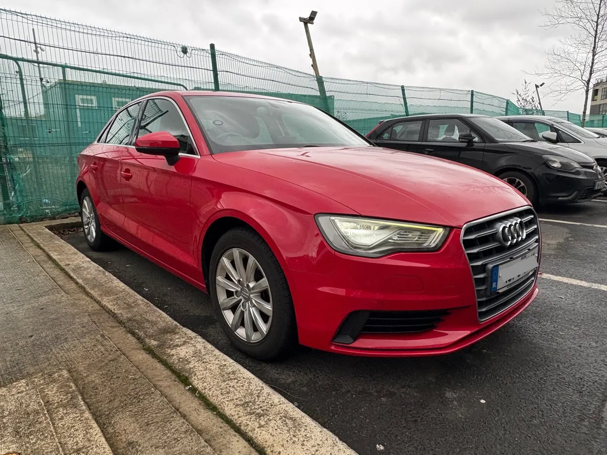 Audi A3 2015 - Image 2