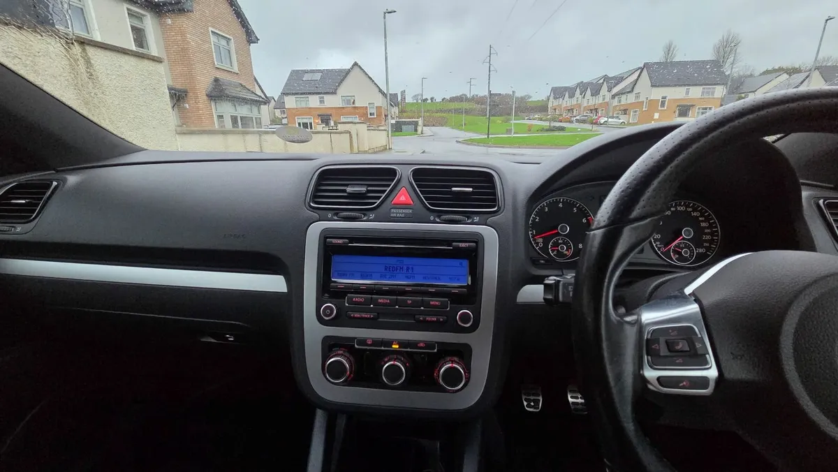 Volkswagen Scirocco 2010 - Image 3