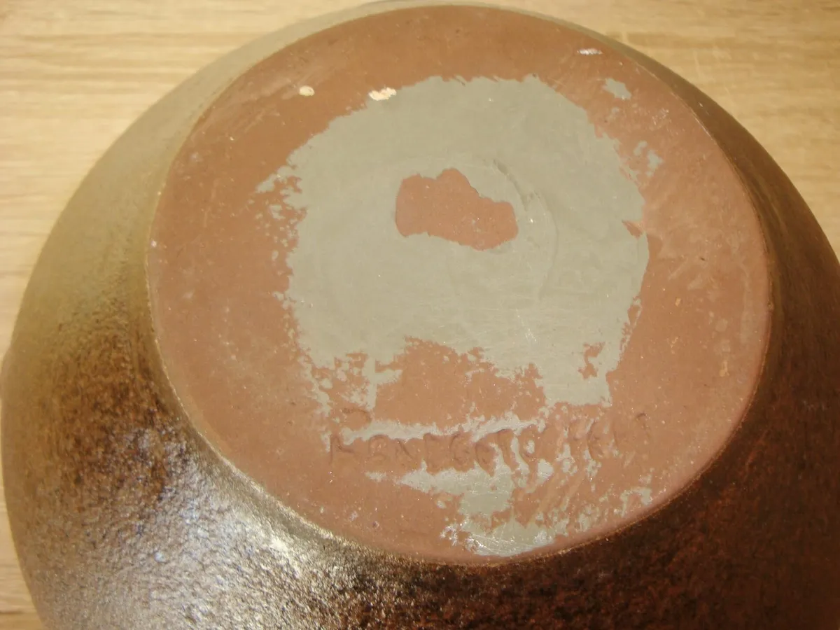 Lovely brown bowl with handles - Image 3