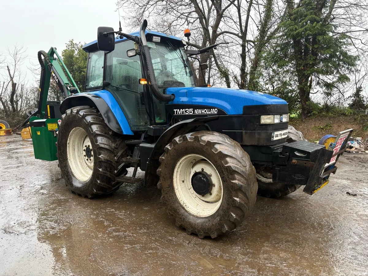 Tm 135 new Holland   Case 210 puma - Image 2