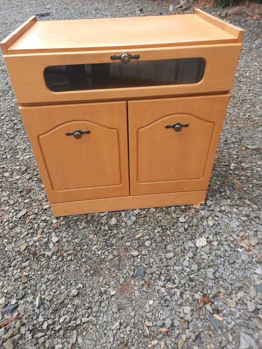 Tv cabinet - Image 1