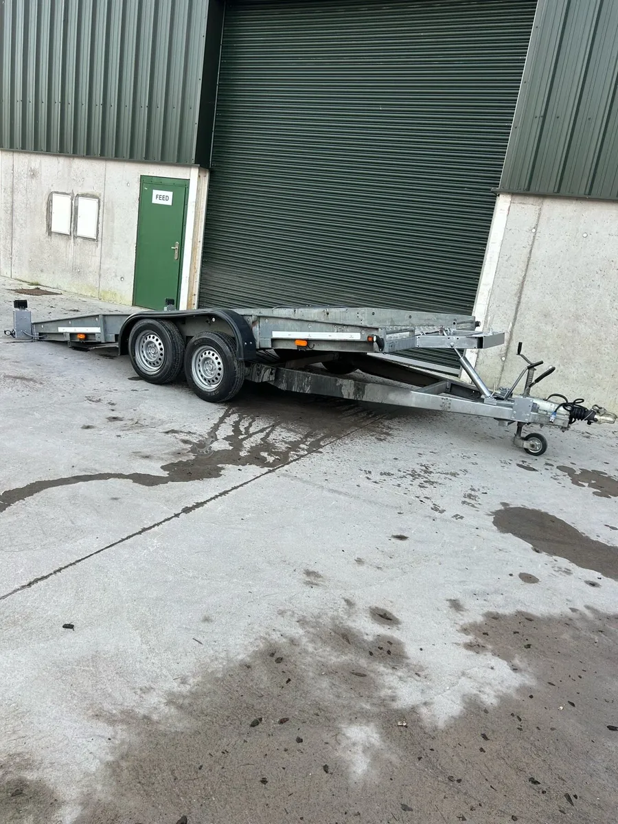 Car transporter - Image 1