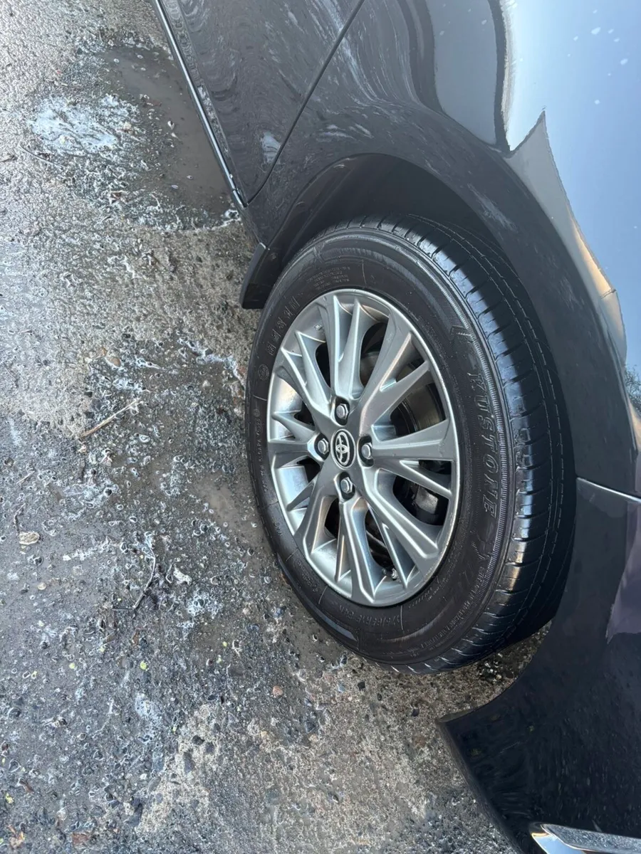 Toyota Yaris - Image 4