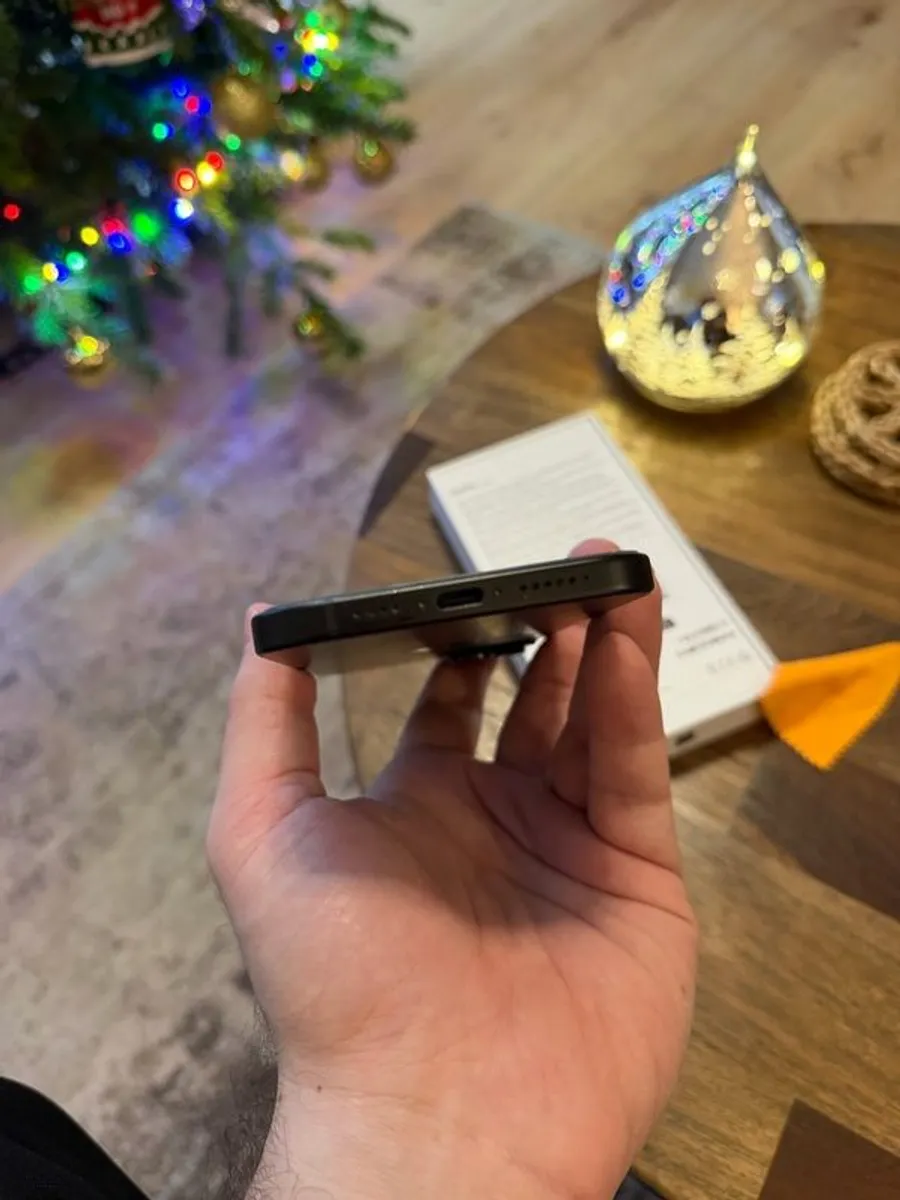 iPhone 15 Plus 128GB Black - Image 4