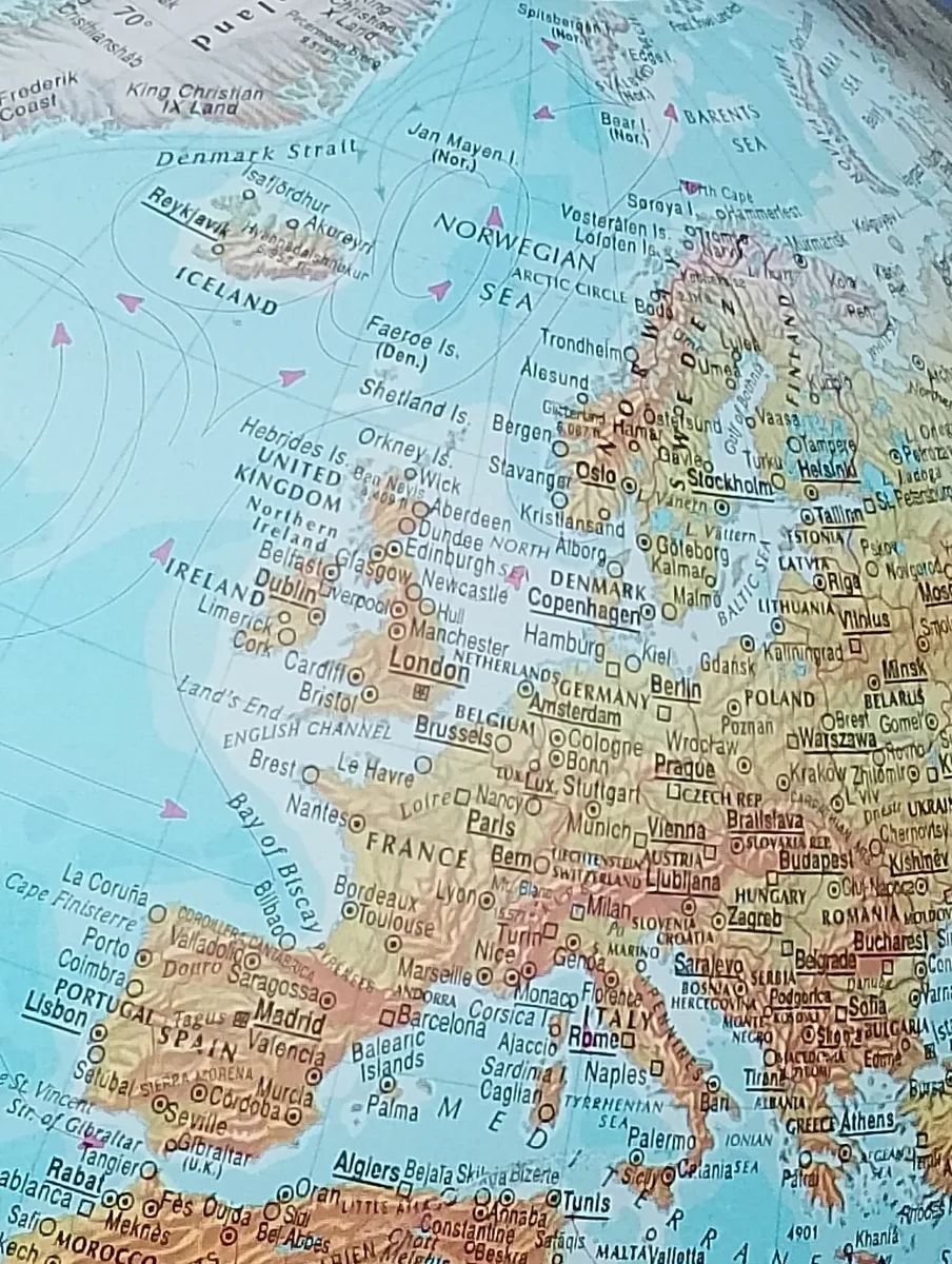 World globe illuminated - Image 3