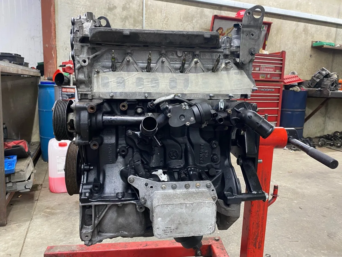 Renault Traffic R9M 1.6 twin turbo engine - Image 3