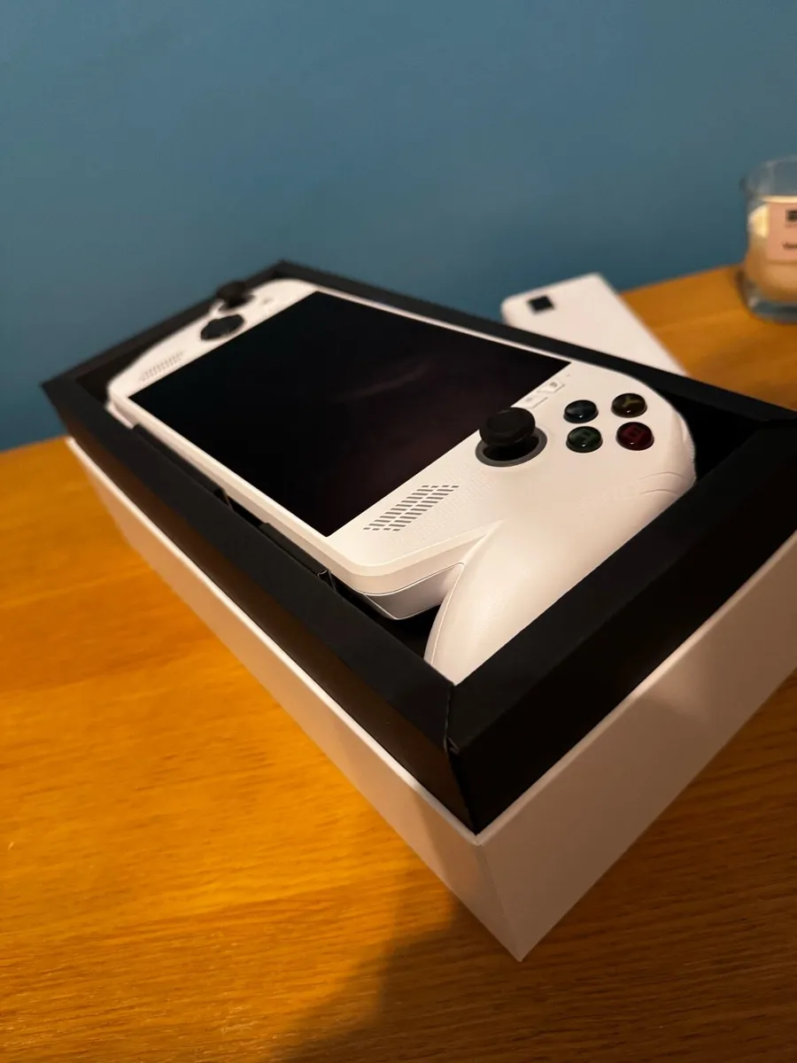 ROG XBOX ALLY - Image 1