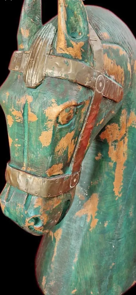 Horse Sculpture - Image 1