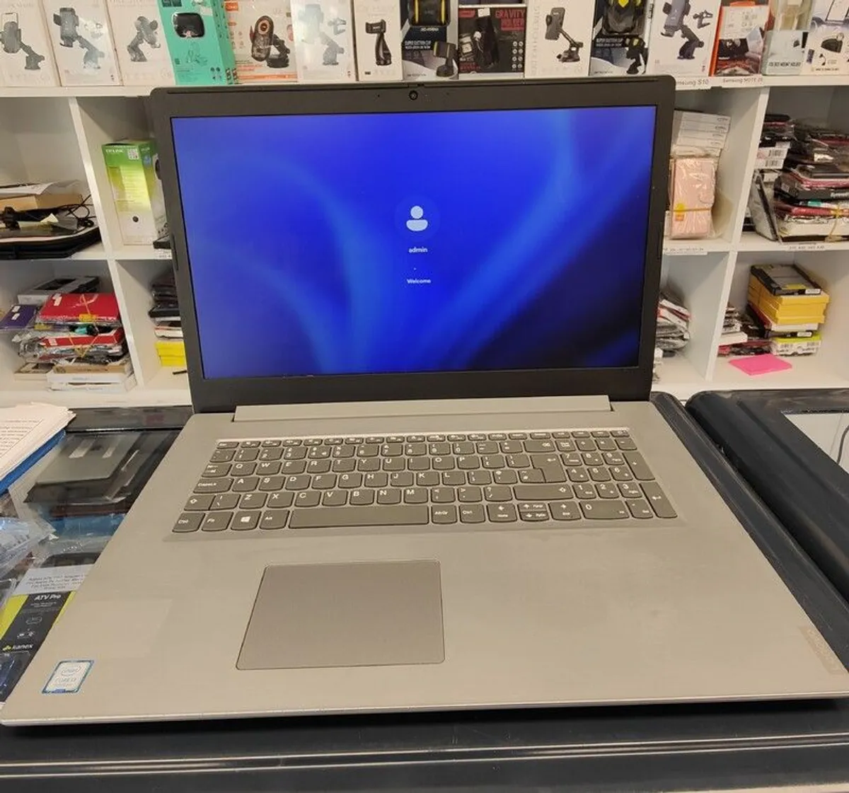 Lenovo IdeaPad L340 17-inch Laptop Core i3-8145U 2.10 GHz 8GB RAM 512GB SSD Windows 11 - Image 3