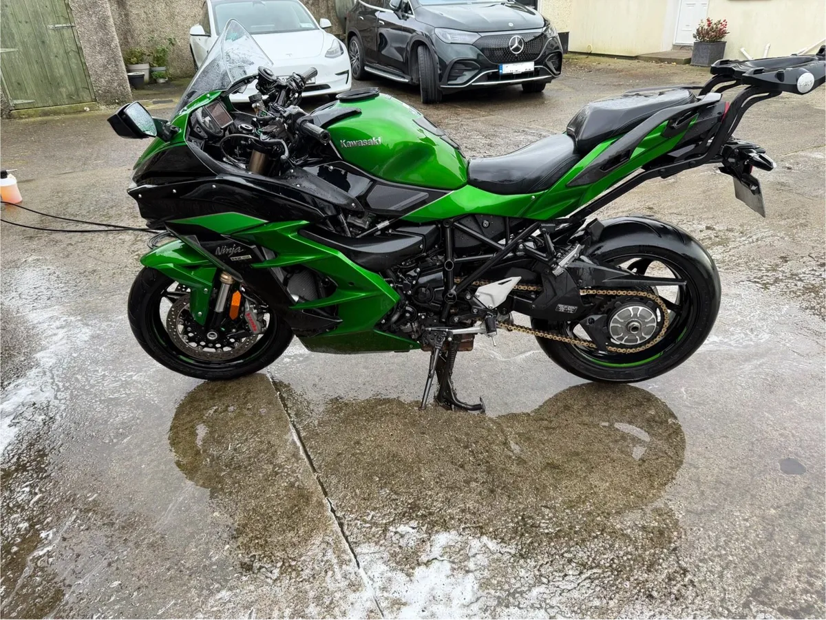 Kawasaki H2 SX SE - Image 3