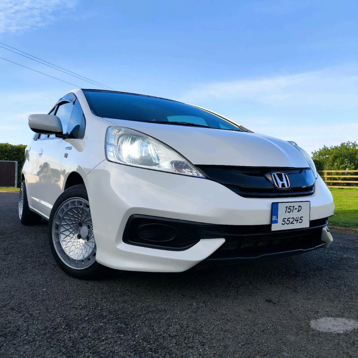 Honda fit Shuttle jaz  hybrid - Image 3