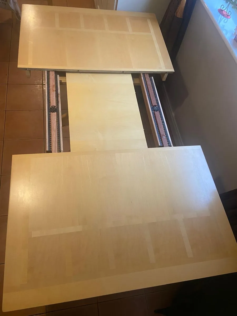 Maple extendable kitchen table - Image 4