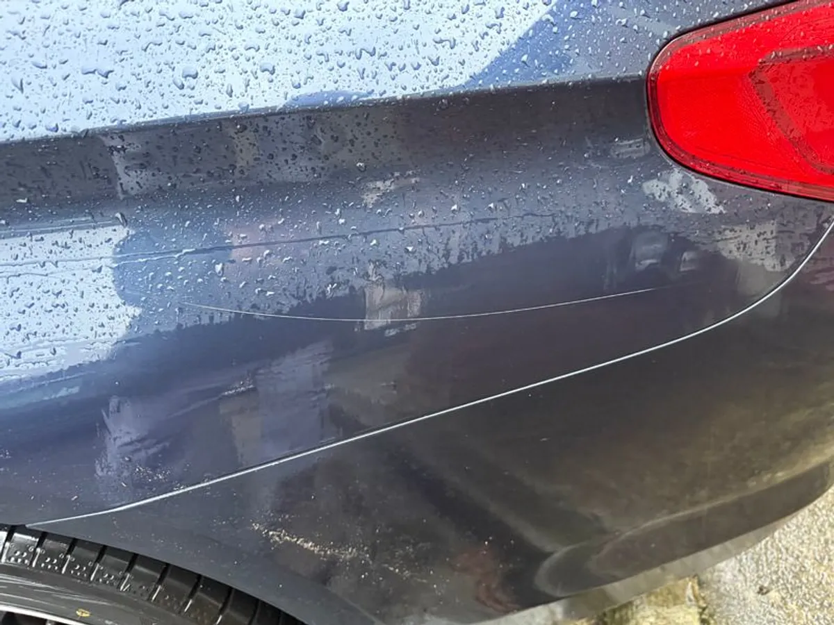 2017 BMW 5 Series 520d - Image 4