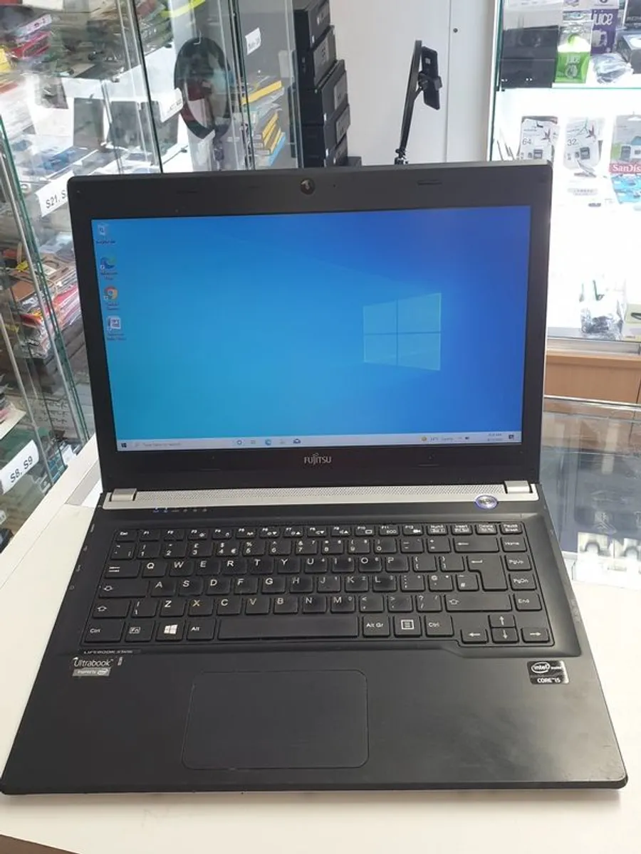 Fujitsu Lifebook UH572 13.3" core i5-3337U 8GB RAM 256GB SSD, Windows 10 - Image 2