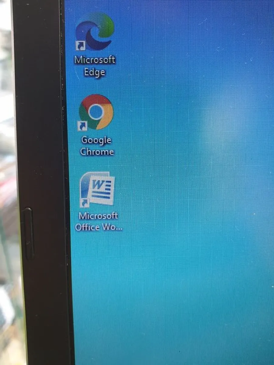 Fujitsu Lifebook UH572 13.3" core i5-3337U 8GB RAM 256GB SSD, Windows 10 - Image 4