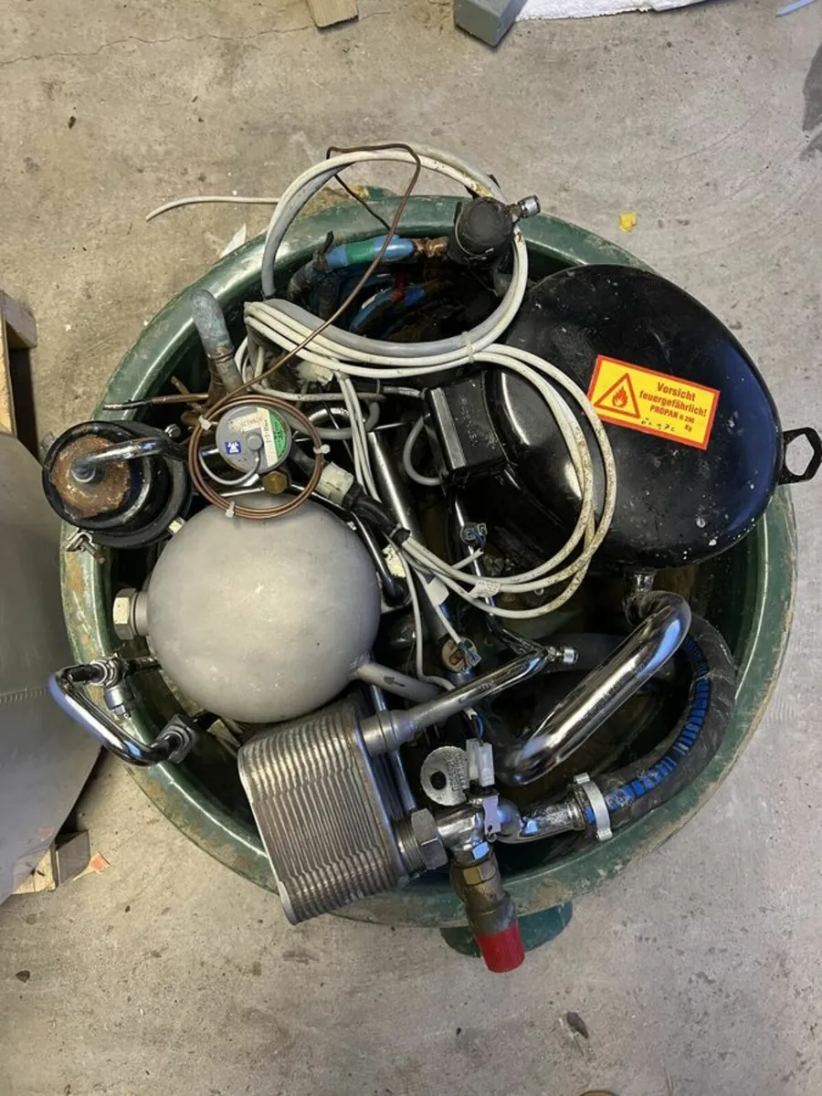 Neura Geotherm Heat Pump, Inverter & DHW Cylinder - Image 2