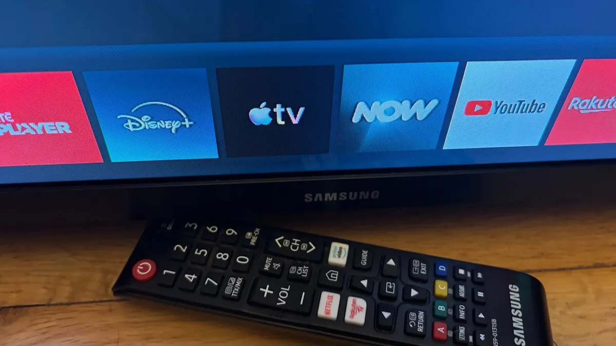 32” Samsung HDR Tizen Smart TV - Image 4