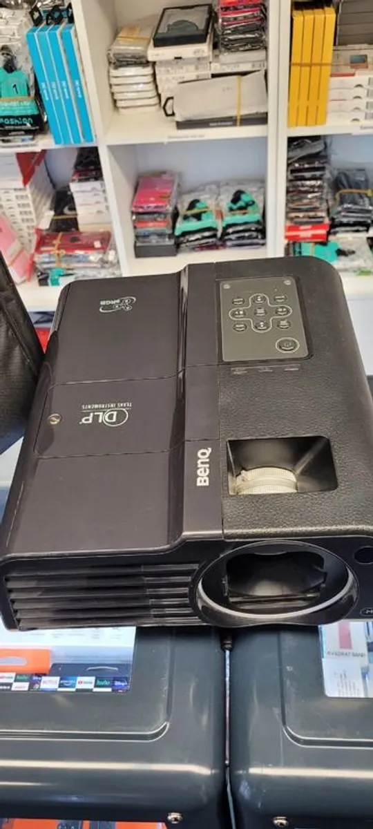 BenQ MP723 DLP Projector XGA Conference 3300 ANSI (Lamp Hours: 1305) - Image 3