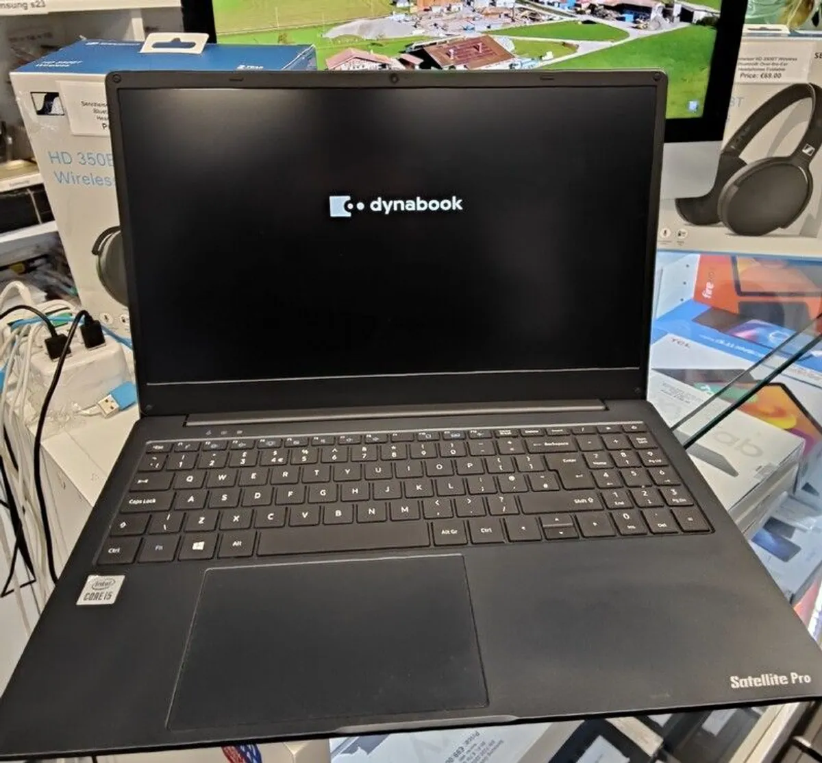 Dynabook Toshiba Satellite Pro C50 15.6" Intel Core i5-1035G1 (10th Gen) 8GB RAM - 512 GB SSD Windows 11 Pro - Image 3