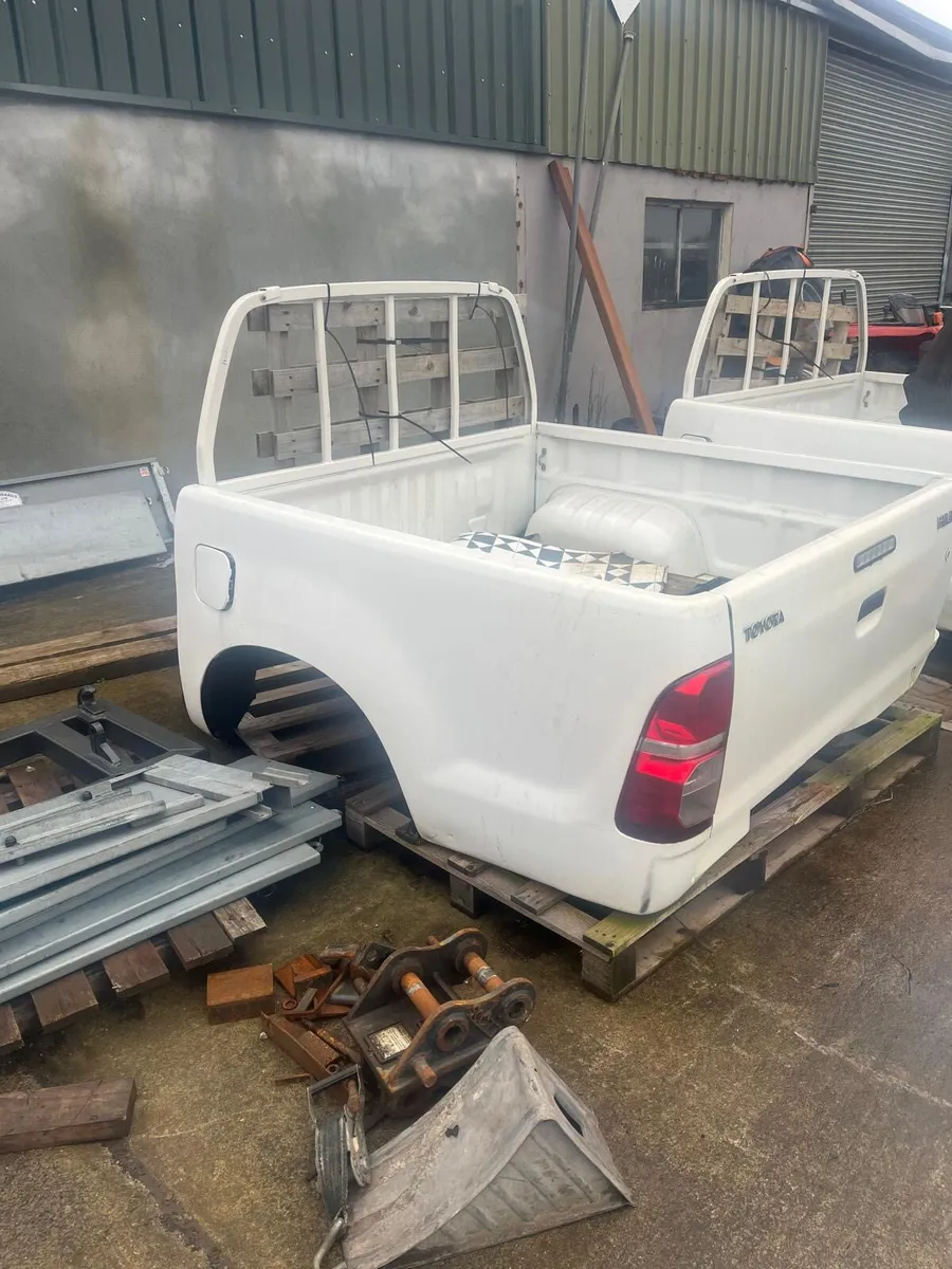 Toyota Hilux REAR TUB - Image 3