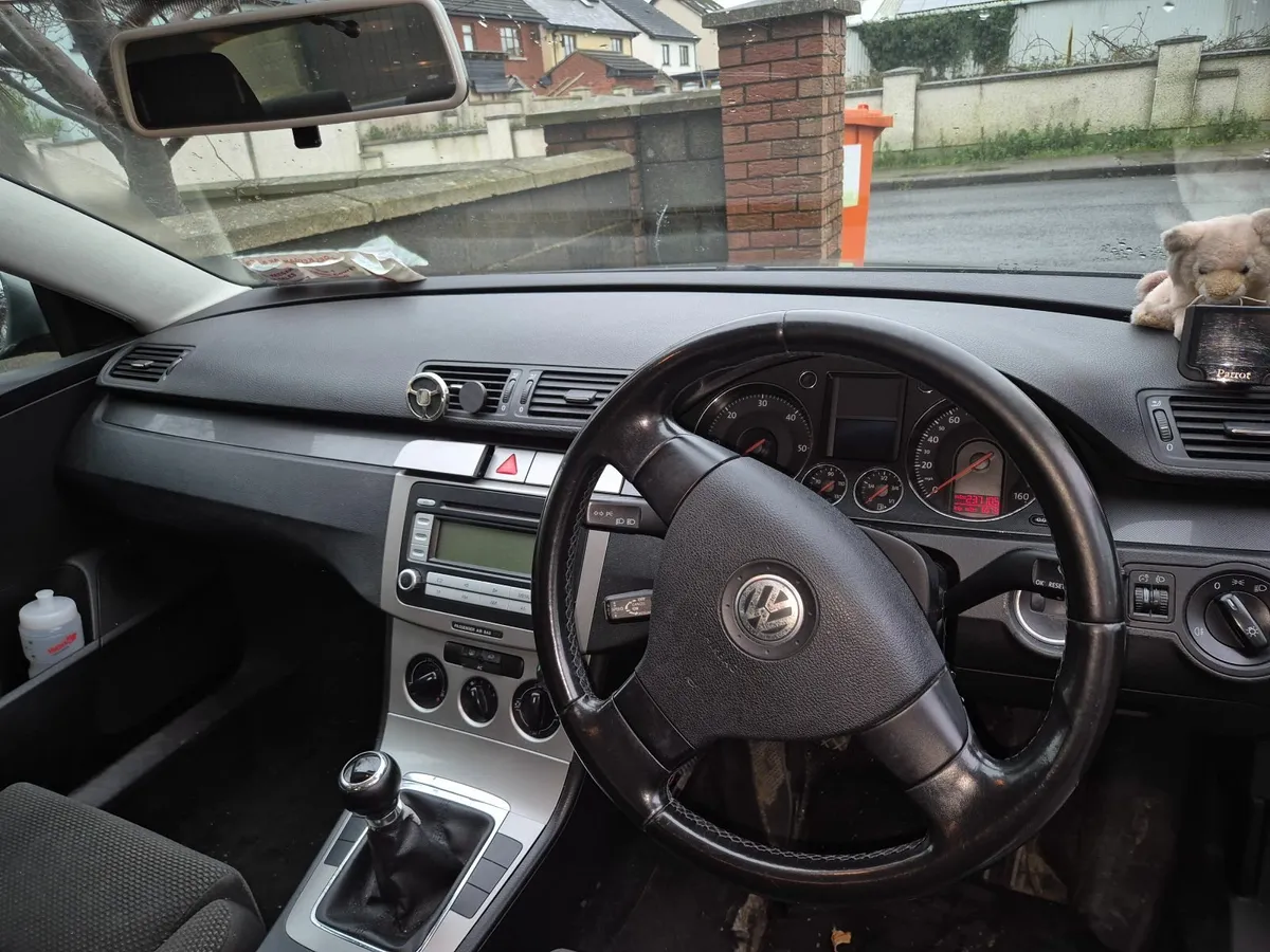 Volkswagen Passat 2007 - Image 4