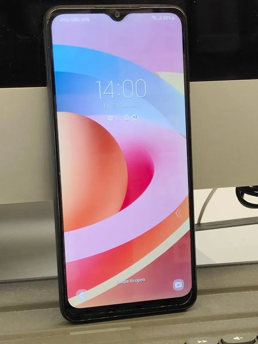 Samsung Galaxy A12 64GB Dual Sim Unlocked Excellent - Image 1