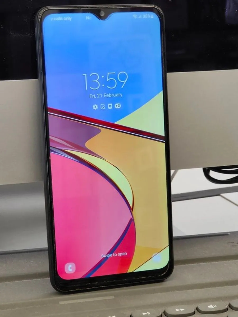 Samsung Galaxy A12 64GB Dual Sim Unlocked Excellent - Image 3