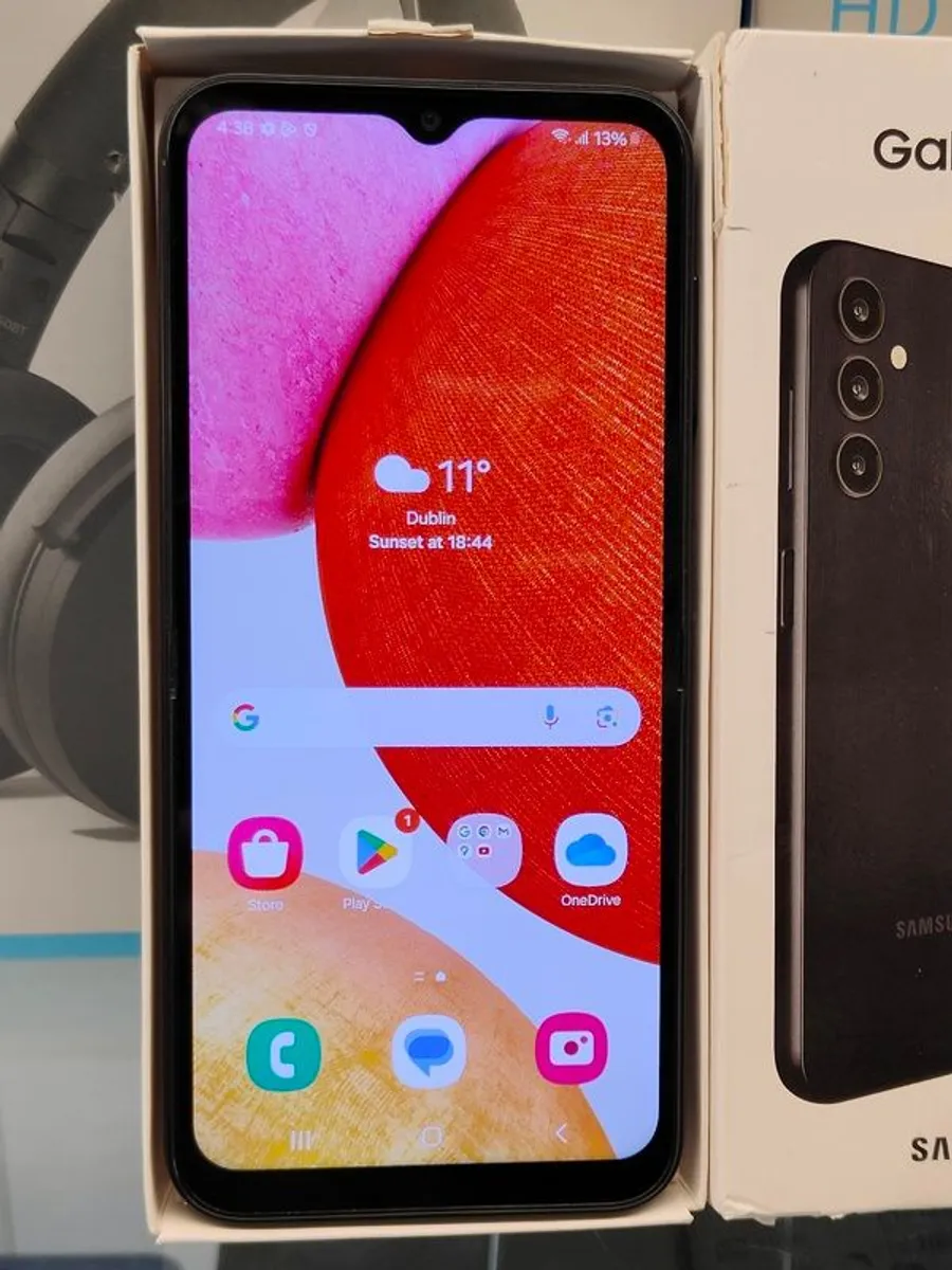 Samsung Galaxy A14 Black 4GB 64GB Dual Sim Unlocked Smart Phone - Image 3