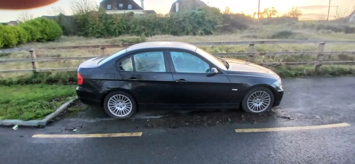 Bmw e90 318i - Image 2