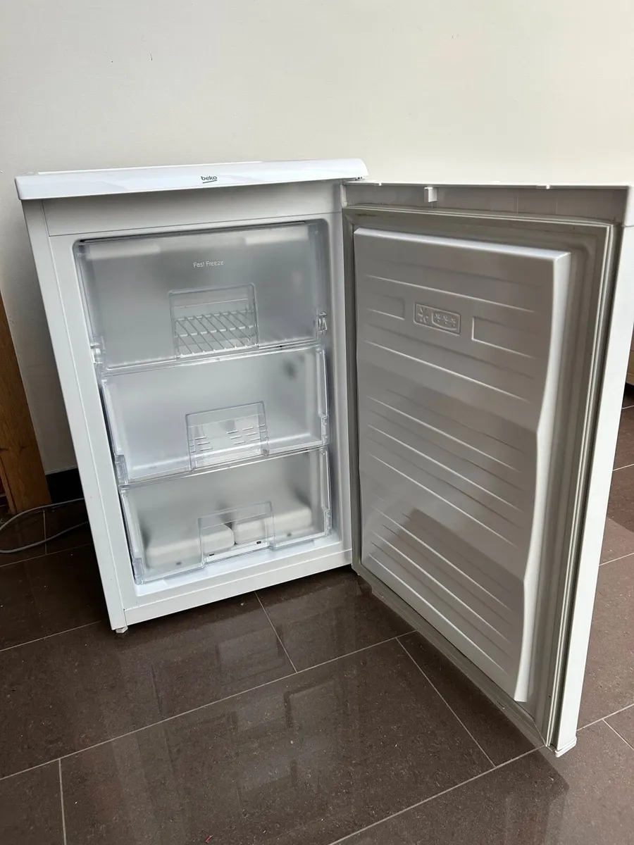 Beko under counter Freezer - Image 2