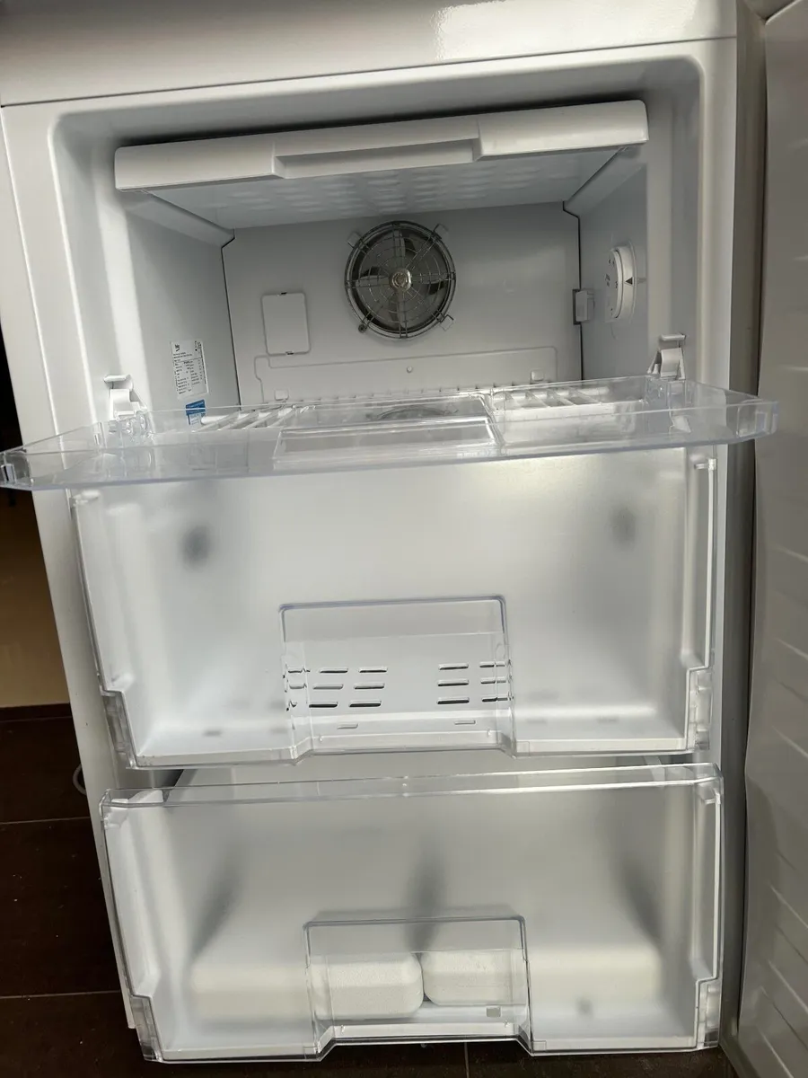 Beko under counter Freezer - Image 3