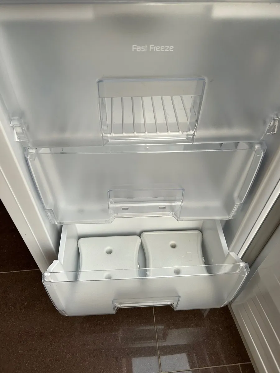 Beko under counter Freezer - Image 4