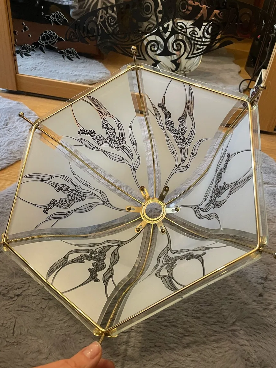 Glass ceiling lamp shade - Image 1