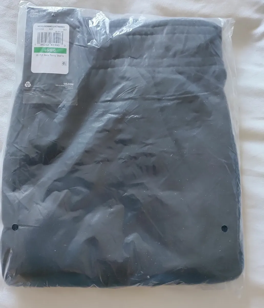 UA Project Rock Shorts L New - Image 2