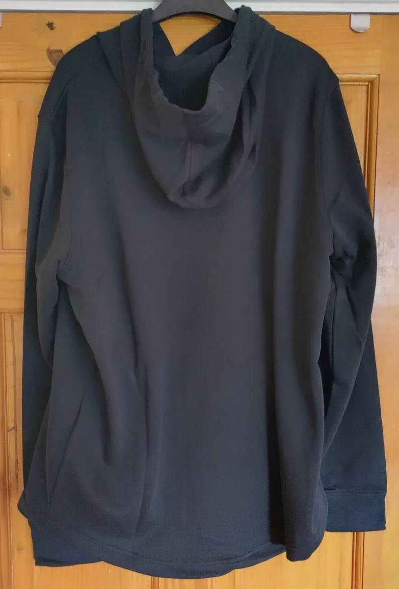 UA Project Rock hoodie L New - Image 3